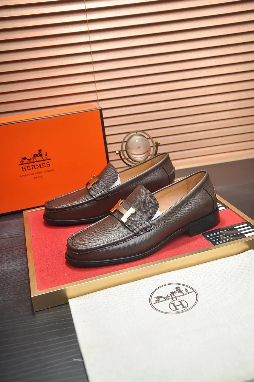 Men's shoes💰540💶[HERMES] (cowhide lining)🍀Italian top luxury🍀He does not pursue novel styles and gorgeous colors, but attracts the favor of successful men with his flawless, elegant and classic style. Formal leather shoes This very comfortable, simple and stable style allows you to easily match any style! The pattern is absolutely 1:1 refined from the original case, and we strive for excellence in materials, imported cowhide + cowhide lining💪💪💪extraordinary texture👍! .Code number: 38-45 (45 customized)